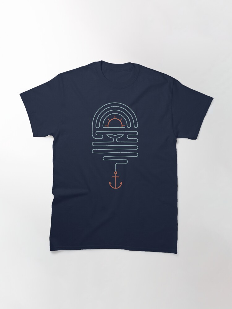 Aperçu 3 sur 7. T-shirt classique avec l'œuvre Le conte de la baleine créée et vendue par thepapercrane.