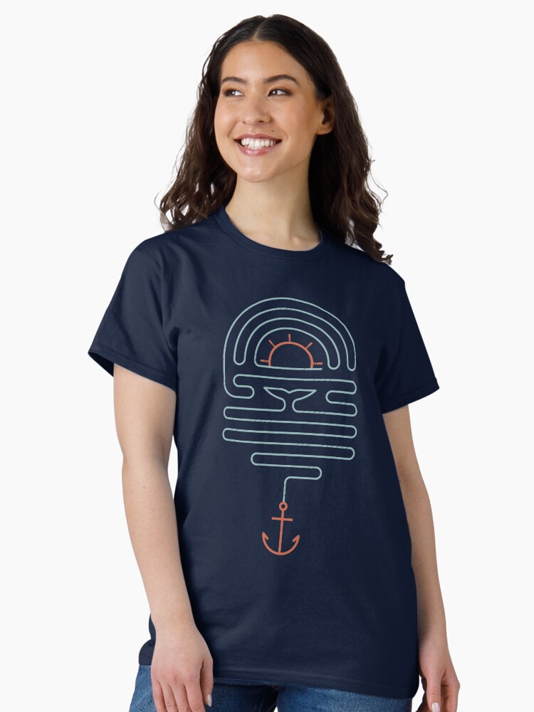 Aperçu 1 sur 7. T-shirt classique avec l'œuvre Le conte de la baleine créée et vendue par thepapercrane.