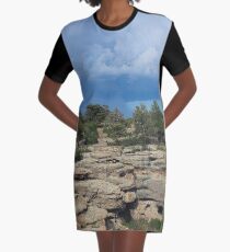 Castlewood Canyon und Sturm T-Shirt Kleid