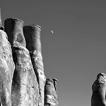 Artwork thumbnail, Red Rock Moon by The Studio Red