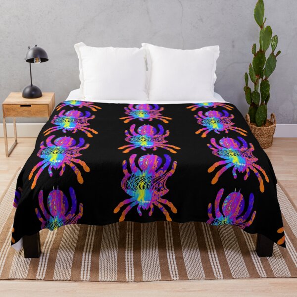 Aperçu de l'œuvre Tarantula Silhouette V39 (Tie Dye) créée et vendue par IgorAndMore.