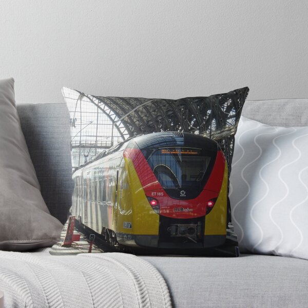 Item preview, HLB ET165 1440 165-7 at Frankfurt (Main) Hauptbahnhof designed and sold by Rorymacve.