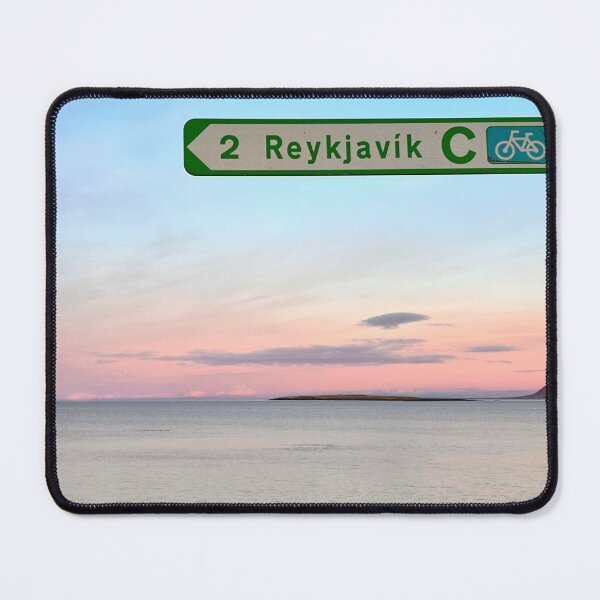 Artikelvorschau, Sonnenaufgang in Reykjavík entworfen und verkauft von izzihb.
