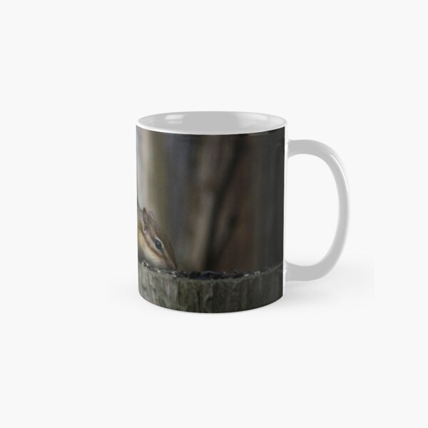 Rainy day visitor Classic Mug