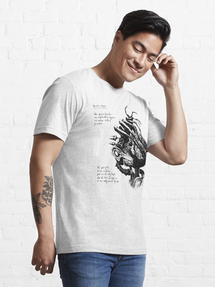 Alternate view of facehugger Essential T-Shirt