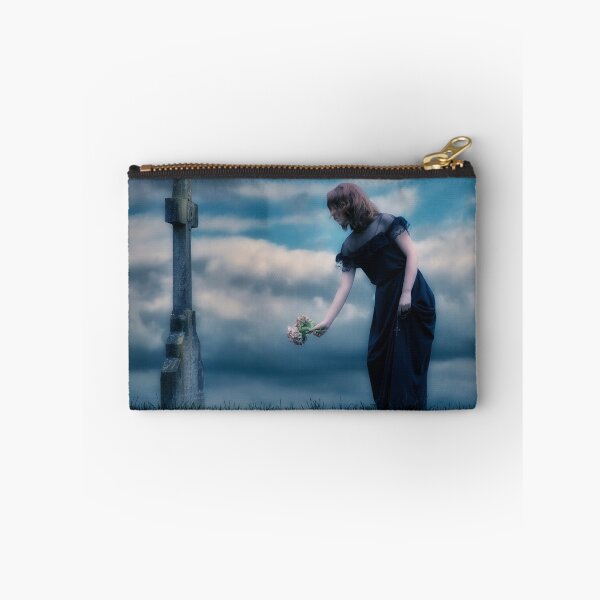 Item preview, mourning designed and sold by Joana Kruse.