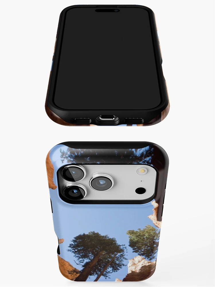 Imagen 3 de 4, Funda de iPhone con la obra Creciente, diseñada y vendida por The Studio Red.