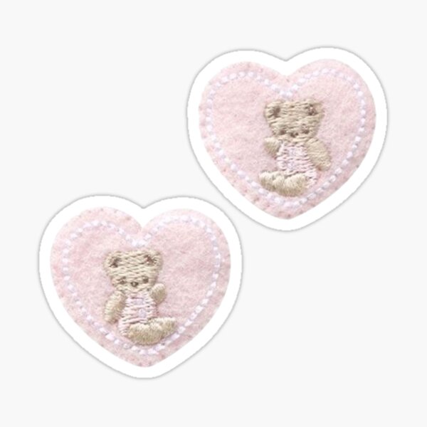 Aperçu de l'œuvre patchs en forme de coeur d'ours en peluche créée et vendue par suzangg.