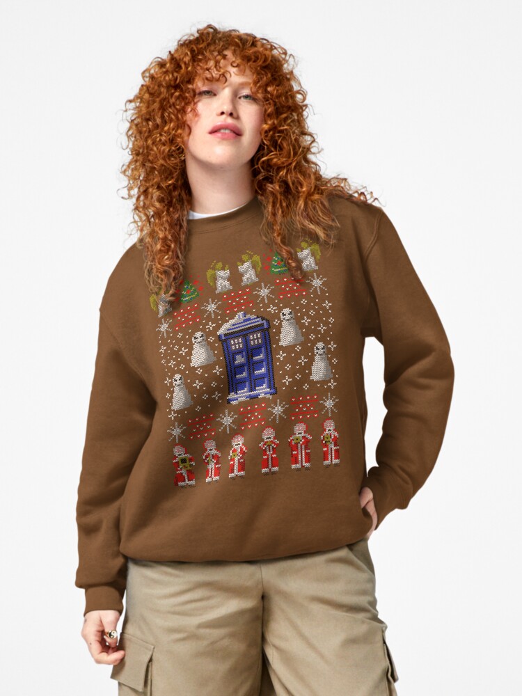 Thumbnail 4 von 7, Pullover, Machen Sie sich bereit für die nächste Weihnachtsinvasion designt und verkauft von SilverettaArt.