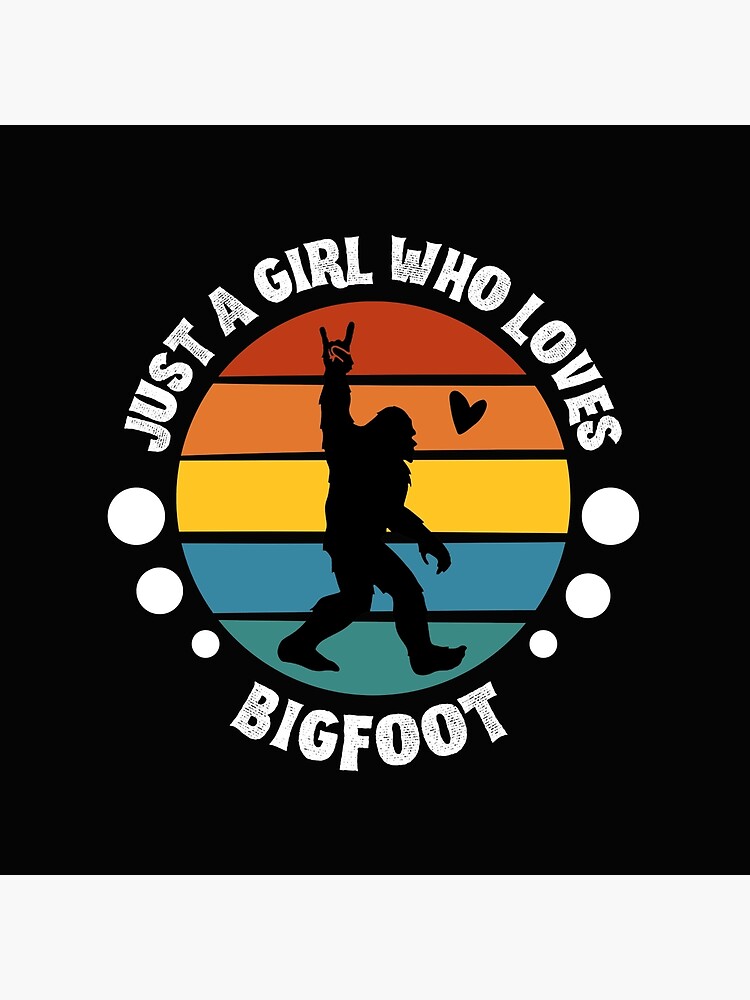Retro Vintage Bigfoot Yeti Sasquatch Hide And Seek Tee Shirt Retro Vintage Bigfoot Yeti Sasquatch Hide And Seek Tee Shirt