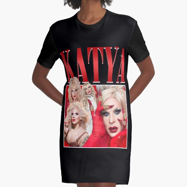 TRIXIE MATTEL FACE T-Shirt Dress