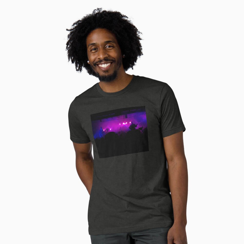 Artikel-Vorschau von Vintage T-Shirt, designt und verkauft von iAmAnAstronaut-.