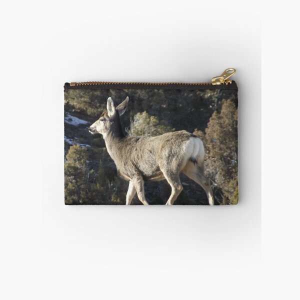Artikelvorschau, Majestätischer Hirsch entworfen und verkauft von TerzichCreative.