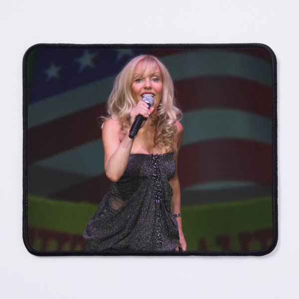 Item preview, Shelby Chong aka Shelby Fiddis - Photograph designed and sold by ConcertImages.