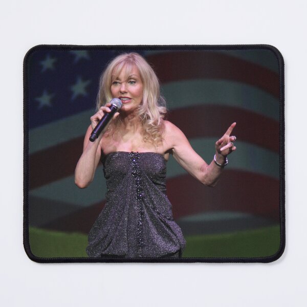 Item preview, Shelby Chong aka Shelby Fiddis - Photograph designed and sold by ConcertImages.