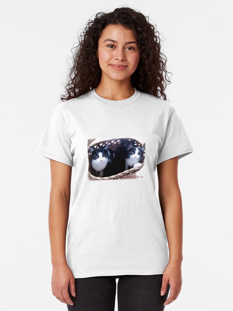 Alternative Ansicht von 3 Katzen im Korb! Classic T-Shirt