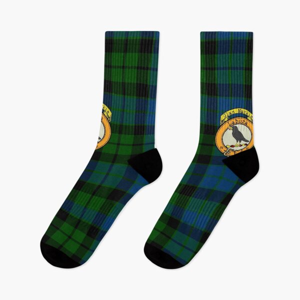 Aperçu de l'œuvre Tartan et écusson écossais Mackie créée et vendue par BagTown Clans.