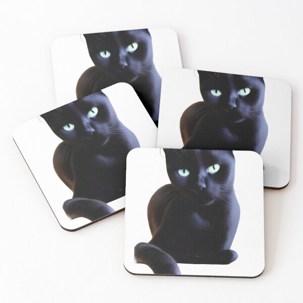 Aperçu de l'œuvre Black Cat T-shirt classique 2023 créée et vendue par SociableAnimals.