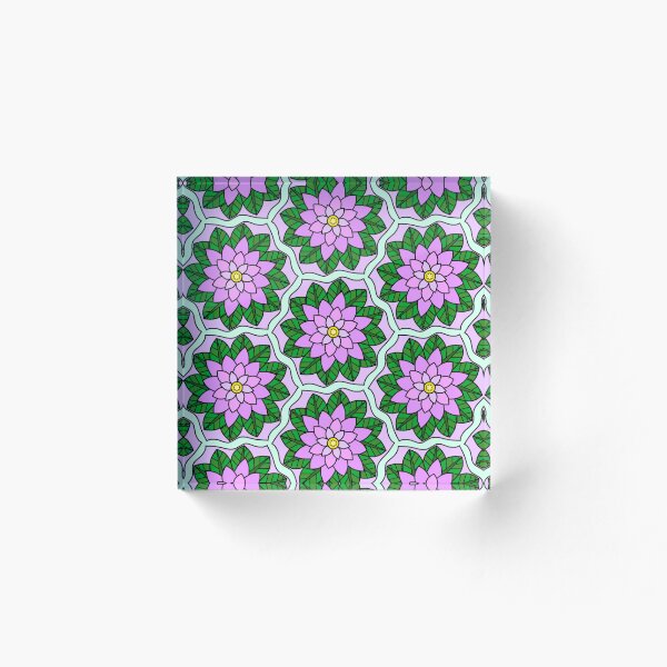 Artikelvorschau, Lila Stachelige Blume entworfen und verkauft von Dees-Designs.