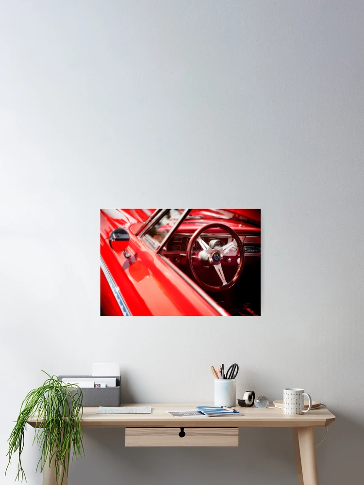Aperçu 2 sur 3. Poster avec l'œuvre Red Ride créée et vendue par Dave Hare Photography.