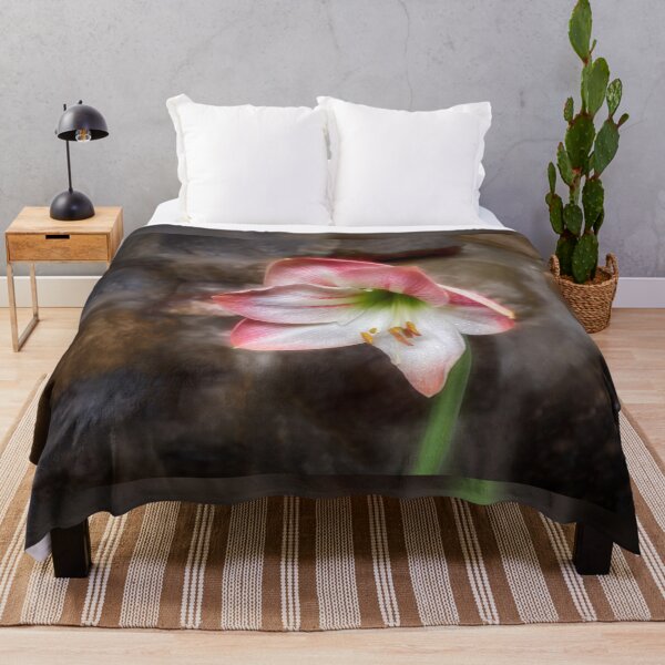 Artikelvorschau, Rosa Amaryllis entworfen und verkauft von Kathy Weaver.