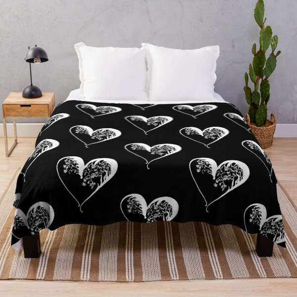 Artikelvorschau, Kopie von Kopie von Spooky Romantic Heart entworfen und verkauft von AK-Hevonen.