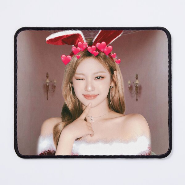 Aperçu de l'œuvre ÆSPA - Ning Ning - édition de Noël kpop créée et vendue par kitten-minho.