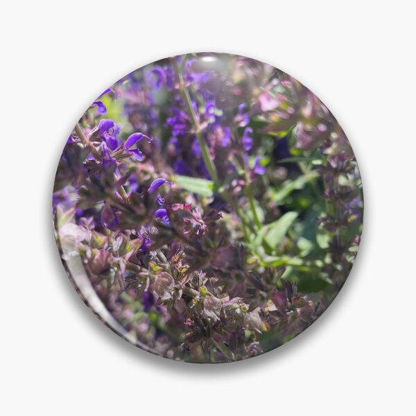 Artikel-Vorschau von Lila Blumen-Hintergrund, designt und verkauft von musettamelanthe.