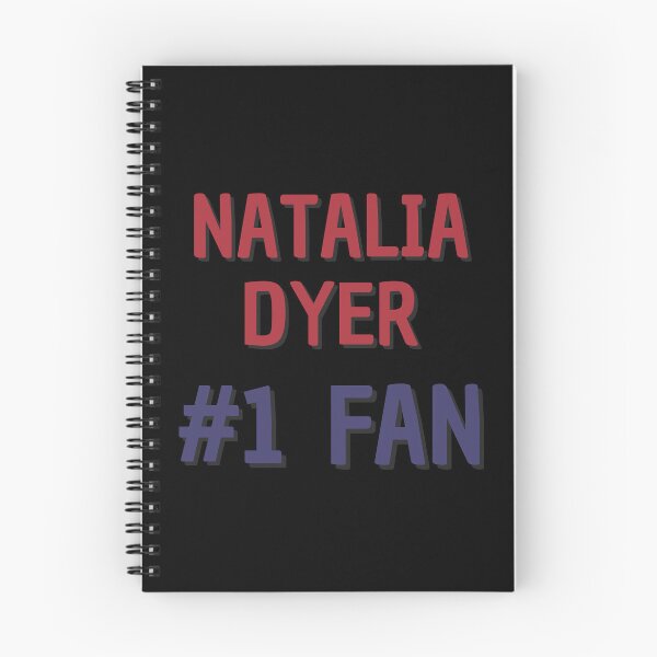 Artikelvorschau, Natalia Dyer - Fan Nr. 1 entworfen und verkauft von Rybariuns.