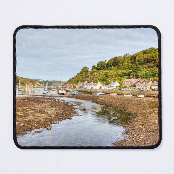 Artikelvorschau, Fishguard, Unterstadthafen, Pembrokeshire, Wales entworfen und verkauft von Paul Thompson Photography.