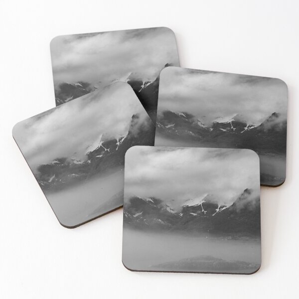 Aperçu de l'œuvre Nuages dramatiques au-dessus des montagnes créée et vendue par Jo-Ino.