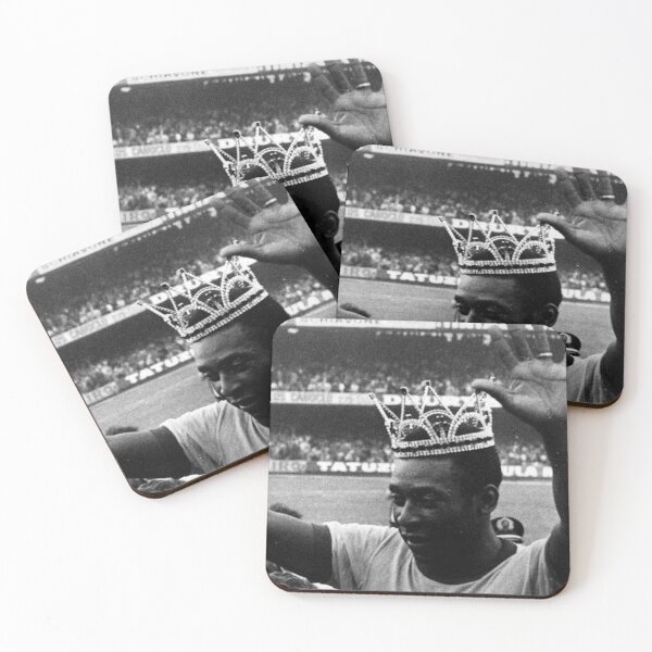 Item preview, Pelé wears the crown designed and sold by Fataly.