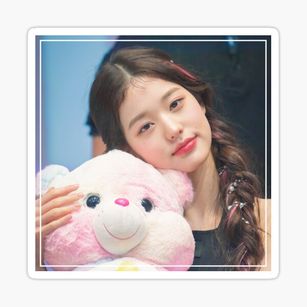 IVE Wonyoung Bear Sticker