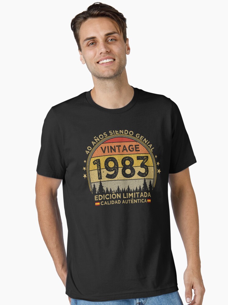 40 Años Siendo Genial 1983 Vintage 40 Años Cumpleaños Essential T-Shirt