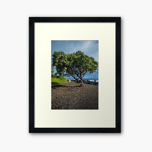 Mele Kaleki Maka - Merry Christmas Framed Art Print