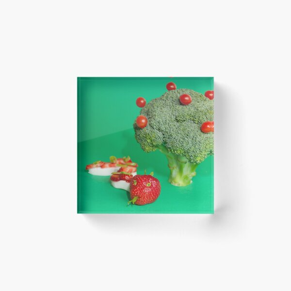 Item preview, Fresa Serpiente y Brócoli (Arte de Alimentos) designed and sold by Ness Askew.