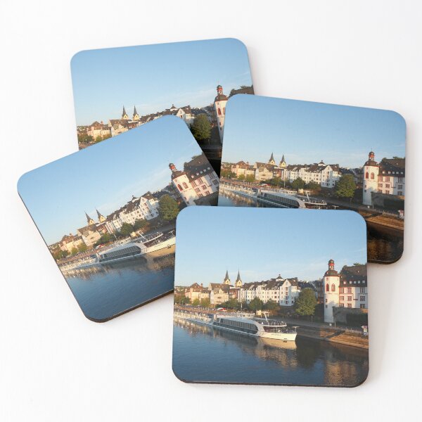 Artikelvorschau, Peter-Altmeier-Ufer mit Altstadt bei Abendsonne ,  Koblenz entworfen und verkauft von Torsten  Krüger.
