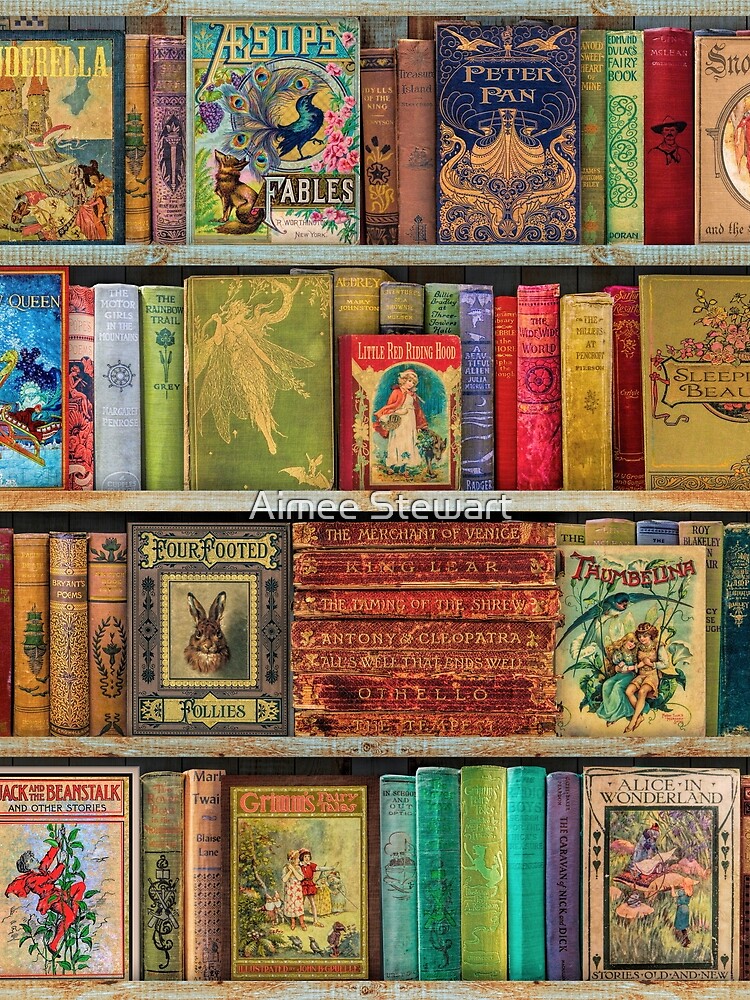 A Daydreamer's Book Shelf by Foxfires