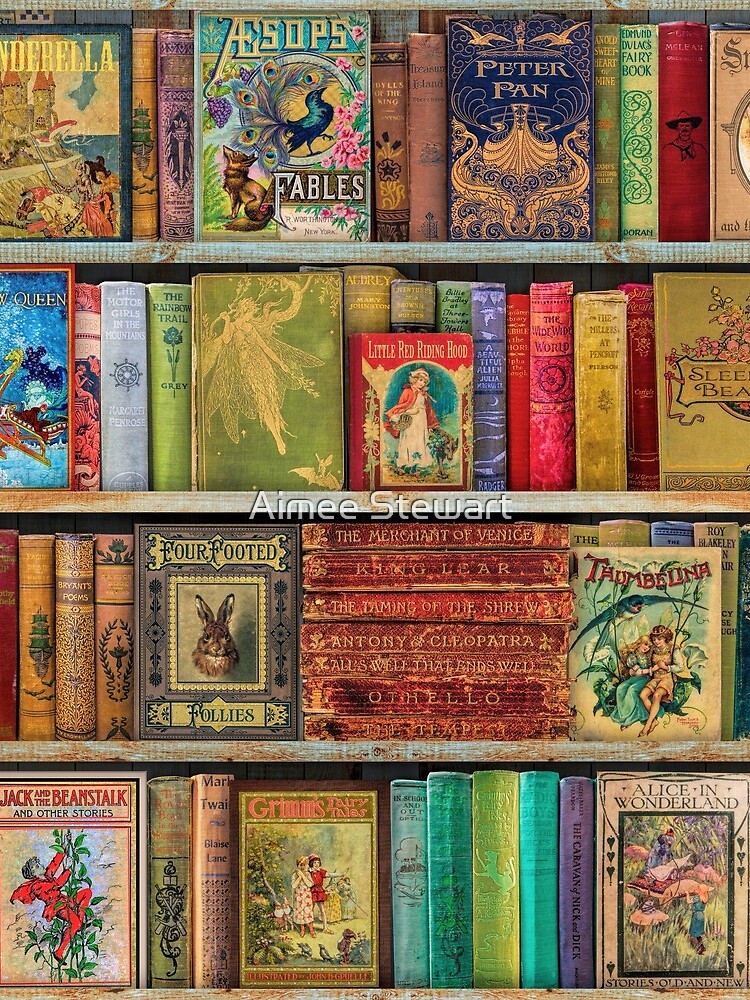 A Daydreamer's Book Shelf by Foxfires