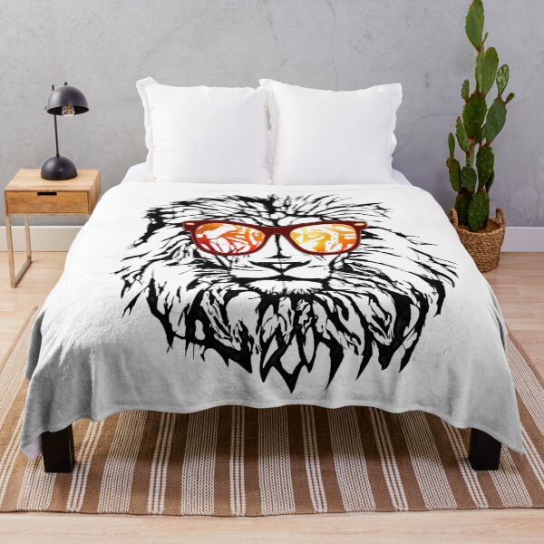 Aperçu de l'œuvre lion drôle avec des lunettes de soleil faune comique graphique safari afrique créée et vendue par Kalli-design.
