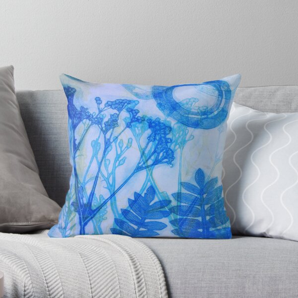 Cow parsley Throw Pillow