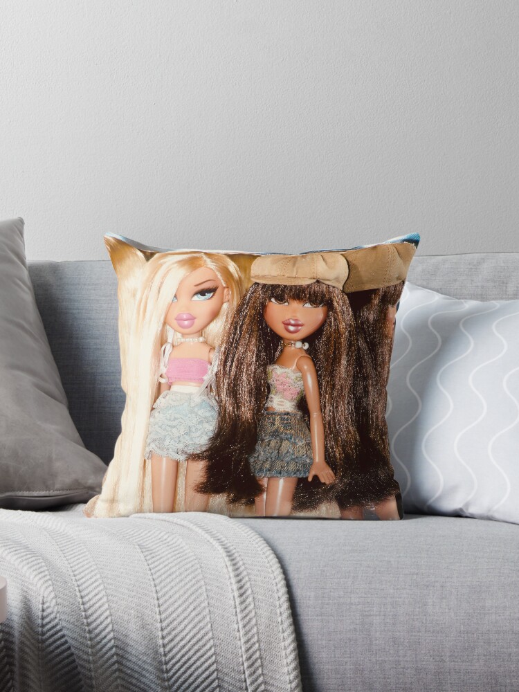 Bratz Y2K Dolls Cloe & Yasmin | Pillow