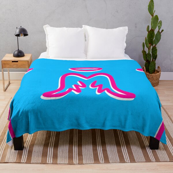 Artikelvorschau, Rosa und blaue Engelsflügel entworfen und verkauft von mollsdesignss.