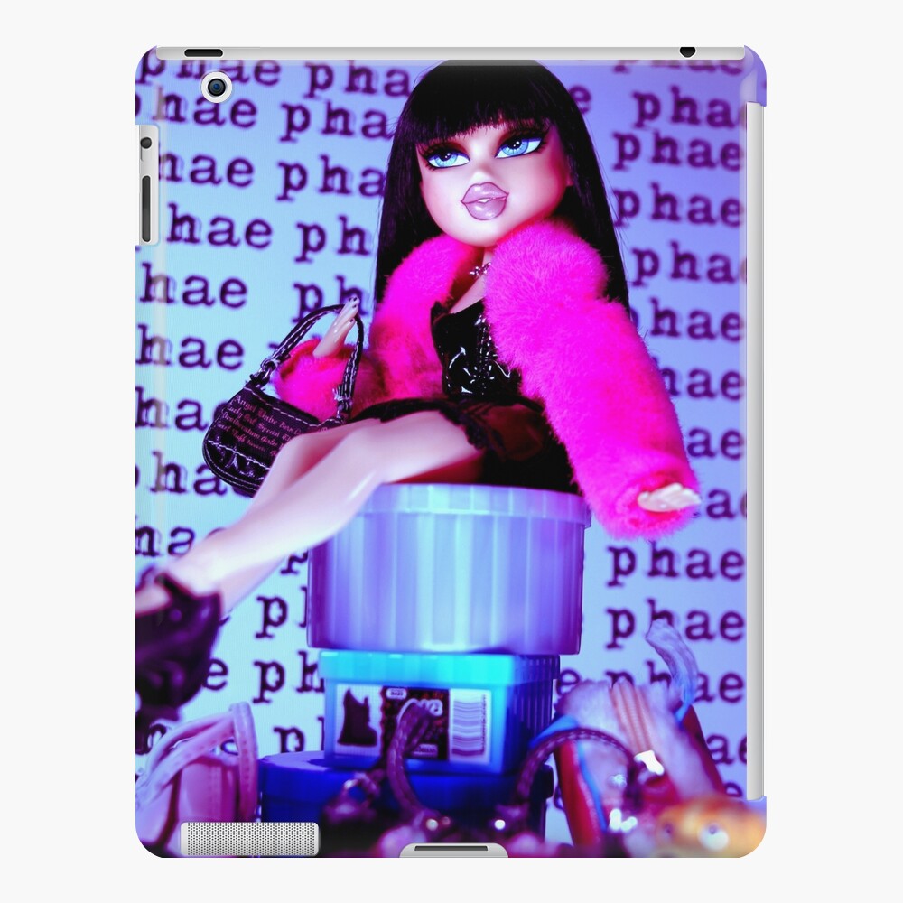 Such a popping Y2K Bratz poster!! #bratz #y2k #doll #barbie #y2kfash