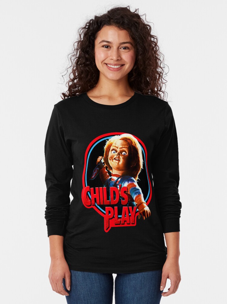 Aperçu 2 sur 5. T-shirt manches longues avec l'œuvre Chucky créée et vendue par thehipoglucido.