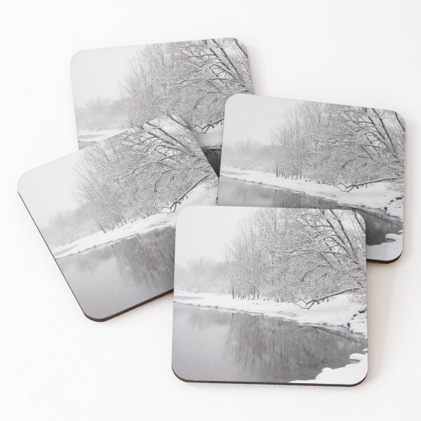 Artikelvorschau, Winterlandschaft entworfen und verkauft von mylensflow.