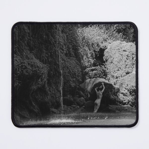 Item preview, emerging from the bottom designed and sold by Abel-momo.