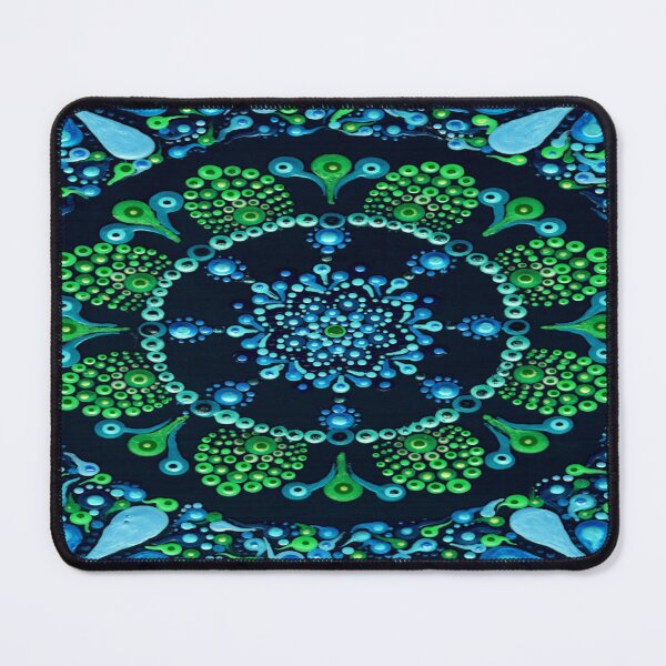 Artikelvorschau, Blume im grünen und blauen Mandala entworfen und verkauft von Dotplayin.