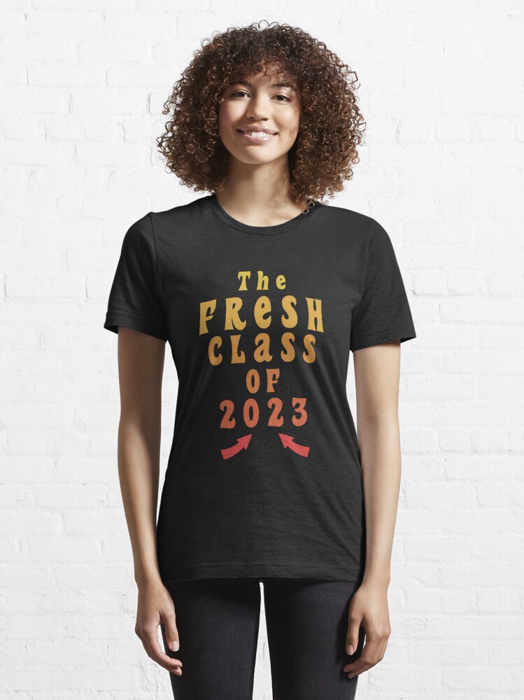 Class of 2023 | Senior 2023 Graduation Vintage School Spirit - Retro  Vintage Sunset Graduation | Essential T-Shirt