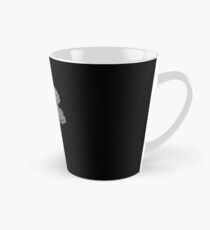 Herz mit Pfingstrosen B & W auf Schwarzem Tasse (konisch)